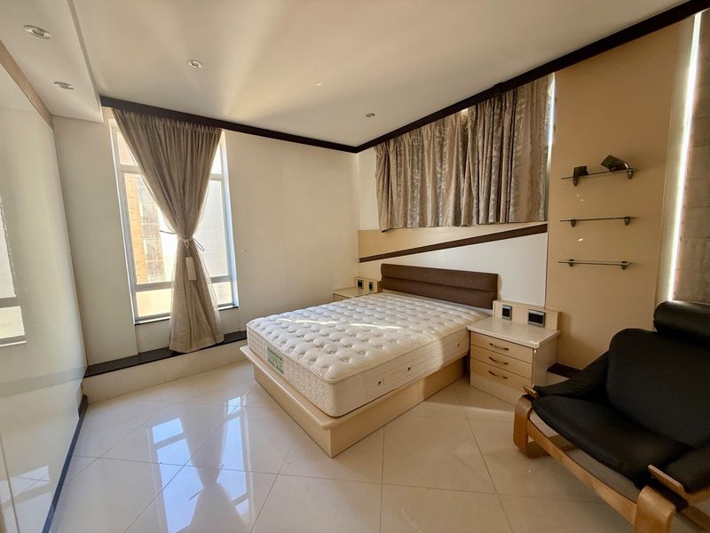 Luxury beachfront  apartment on North Beach, Durban - Photo 10