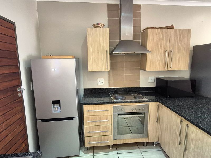 3 Bedroom Simplex Townhouse For Sale in Mooikloof Ridge Pretoria - Photo 5