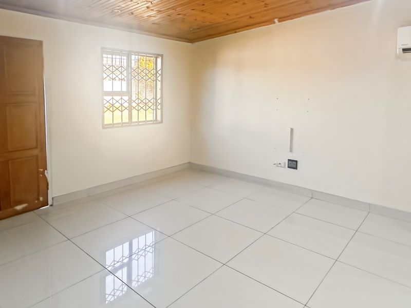 3 Bedroom Family Home, Northdale - Photo 3