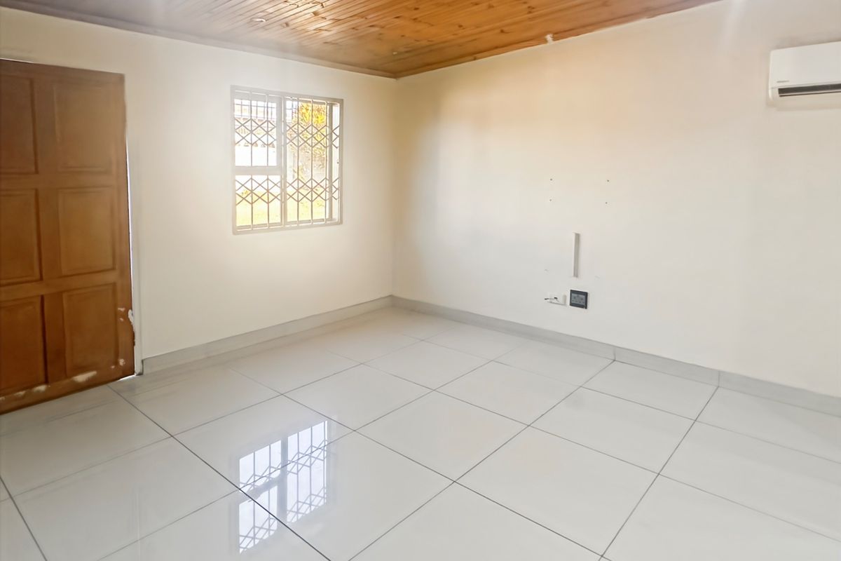 3 Bedroom Family Home, Northdale - Photo 3