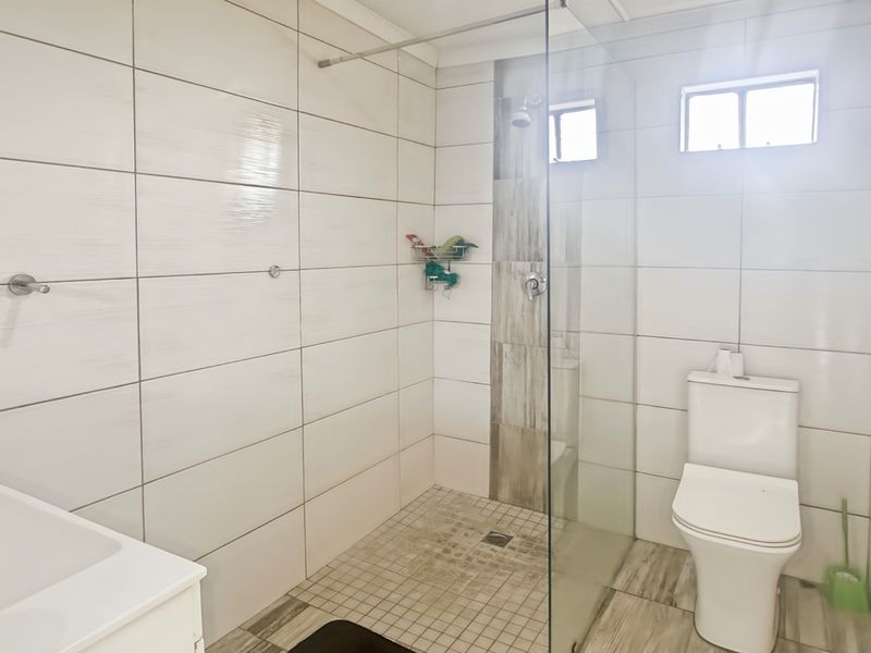 3 Bedroom Family Home, Northdale - Photo 8