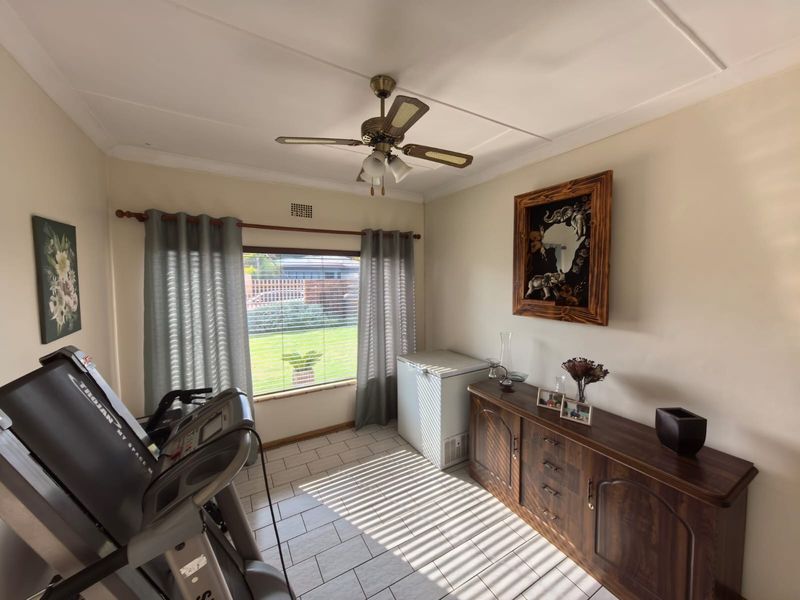 Your Forever Home Awaits - Space, Comfort and Endless Possibilities in Heuwelsig, Kimberley - Photo 9