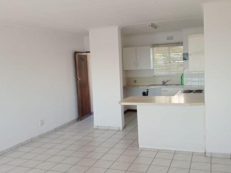 3 Bed Apartment To Rent in Primrose Hill, Germiston R9500 - Photo 4
