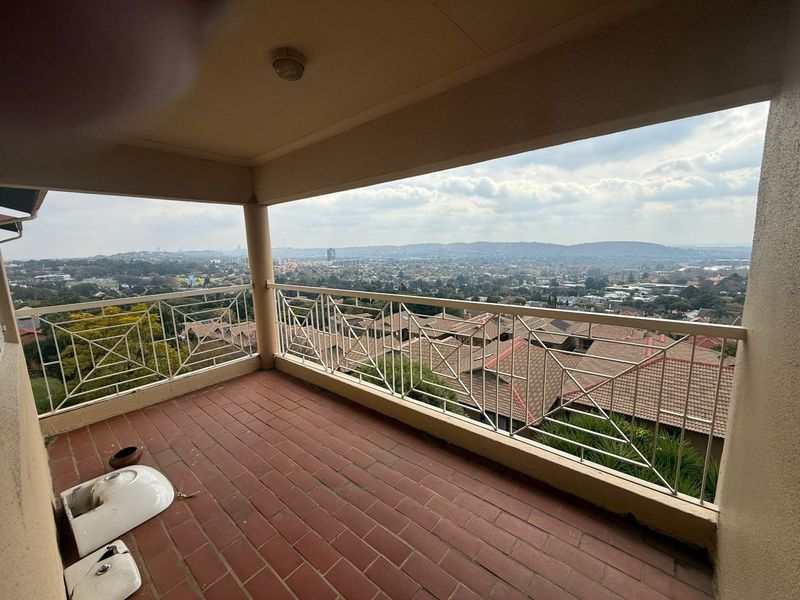 3 Bed Apartment To Rent in Primrose Hill, Germiston R9500 - Photo 9