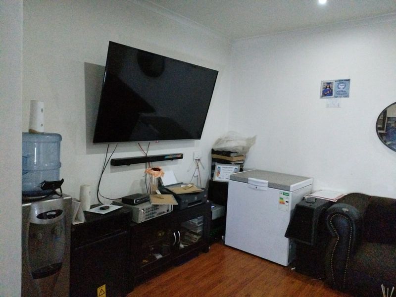Neat 2-Bedroom home for sale - Bardale Village, Kuilsriver - Photo 6