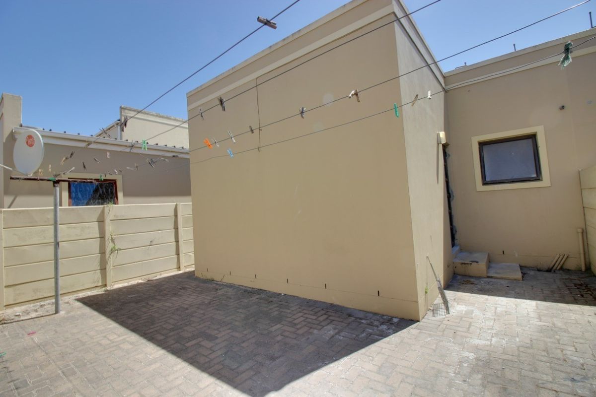 Neat 2-Bedroom home for sale - Bardale Village, Kuilsriver - Photo 4