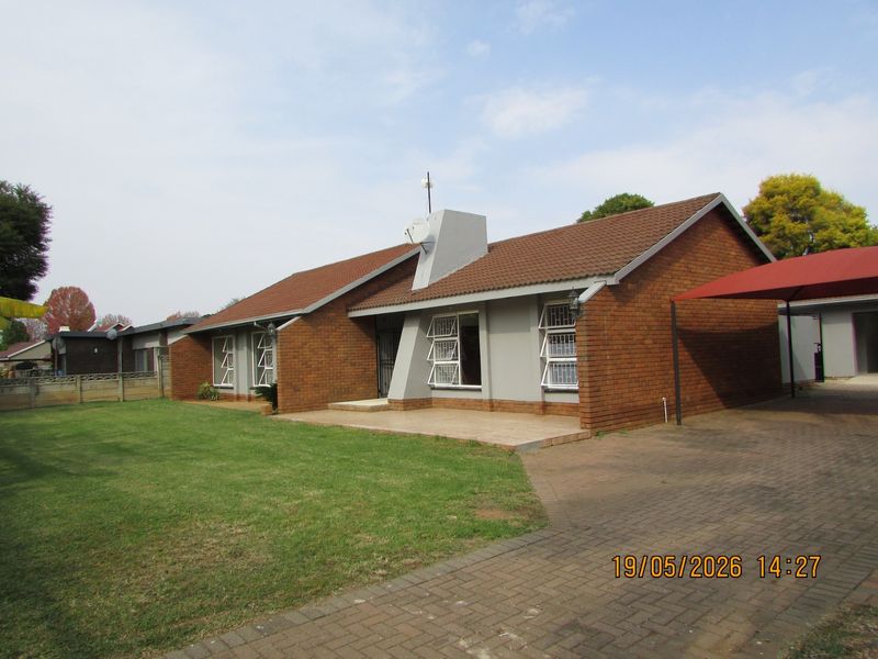 House For Sale in Bester, Bronkhorstspruit - Photo 1