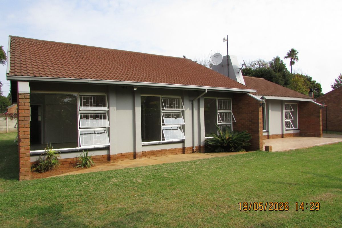 House For Sale in Bester, Bronkhorstspruit - Photo 2