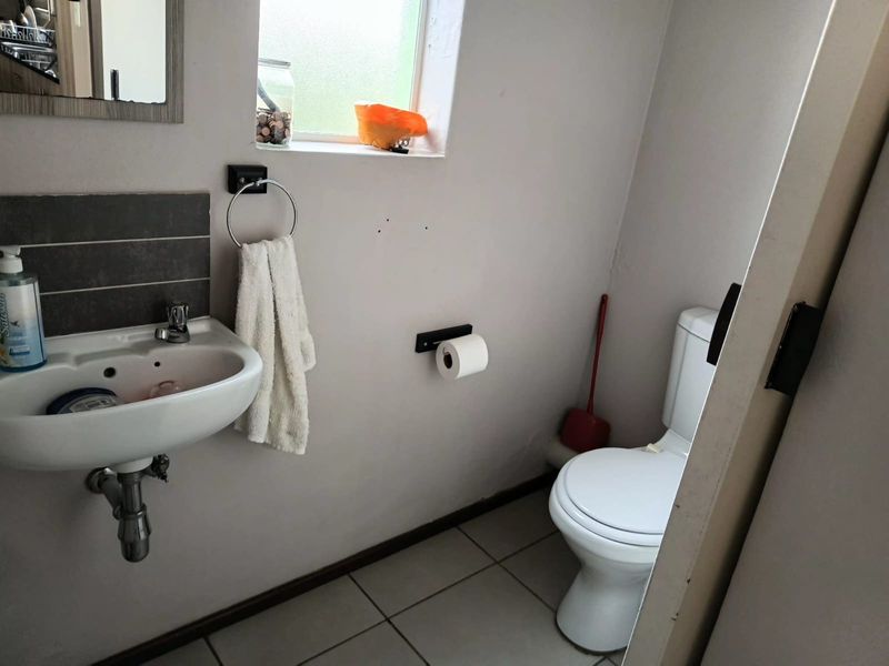 Estate living , duplex For Sale in Theresapark, Akasia - Photo 10