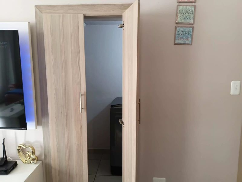 Estate living , duplex For Sale in Theresapark, Akasia - Photo 8