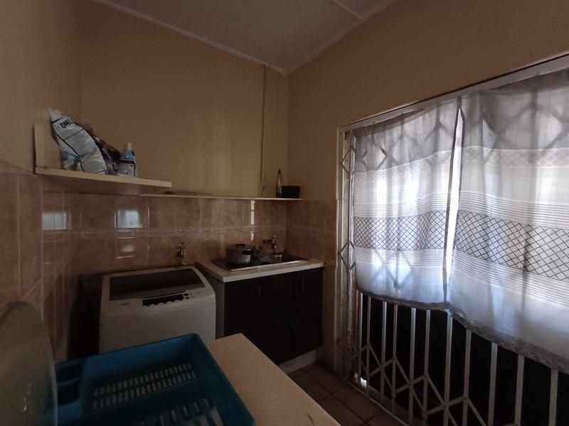 Investment Opportunity with Multiple Income-Generating Dwellings - Photo 5