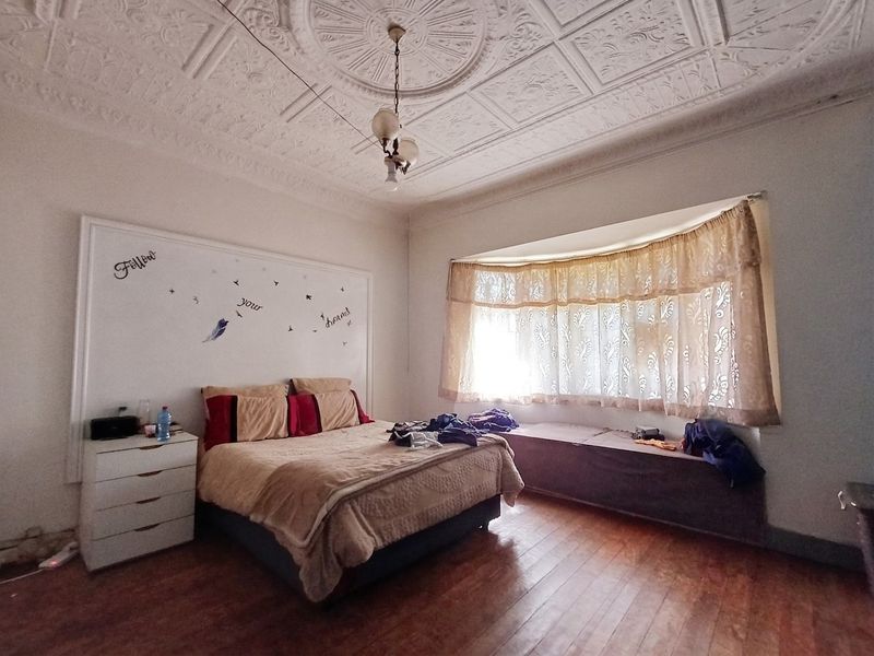 Investment Opportunity with Multiple Income-Generating Dwellings - Photo 10