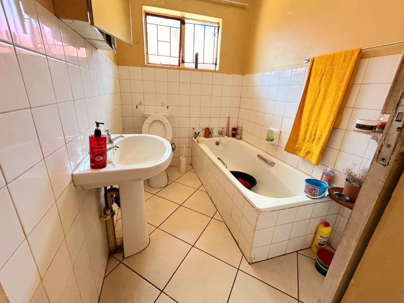 Comfortable 3 Bedroom Family Home for Rent - Photo 7