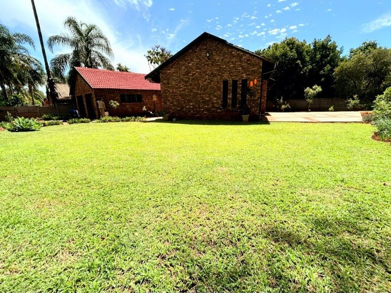 Comfortable 3 Bedroom Family Home for Rent - Photo 2