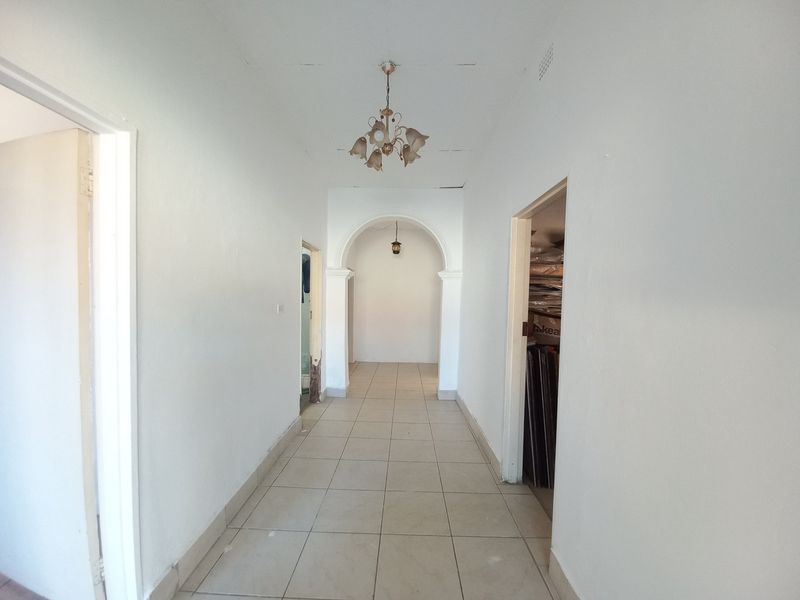 3 Bedroom House to Rent in Bez Valley Johannesburg - Photo 4