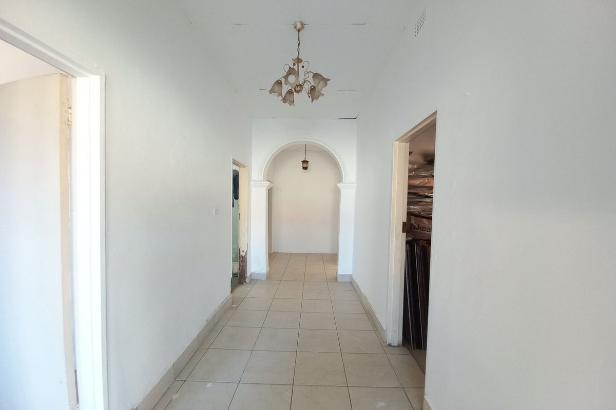 3 Bedroom House to Rent in Bez Valley Johannesburg - Photo 4