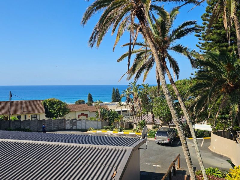 Sun, Sea and Resort Living - Immaculate Coastal Apartment - Photo 1