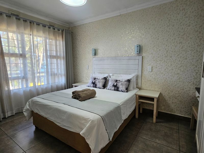 Sun, Sea and Resort Living - Immaculate Coastal Apartment - Photo 9