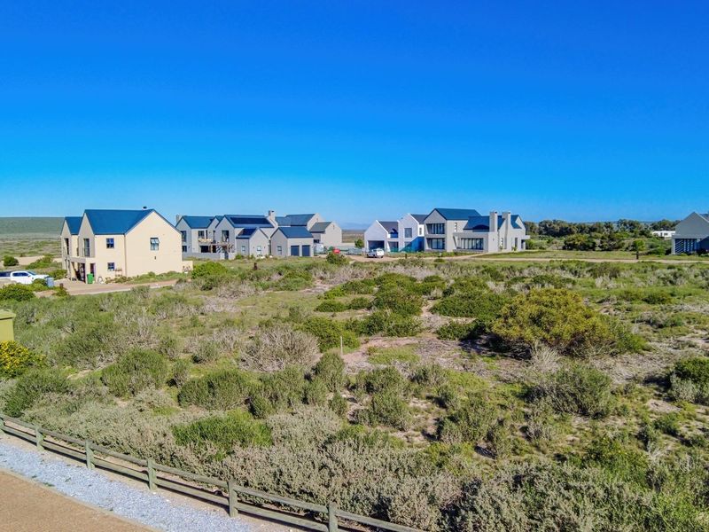 UNTAMED COASTAL LUXURY - Photo 5