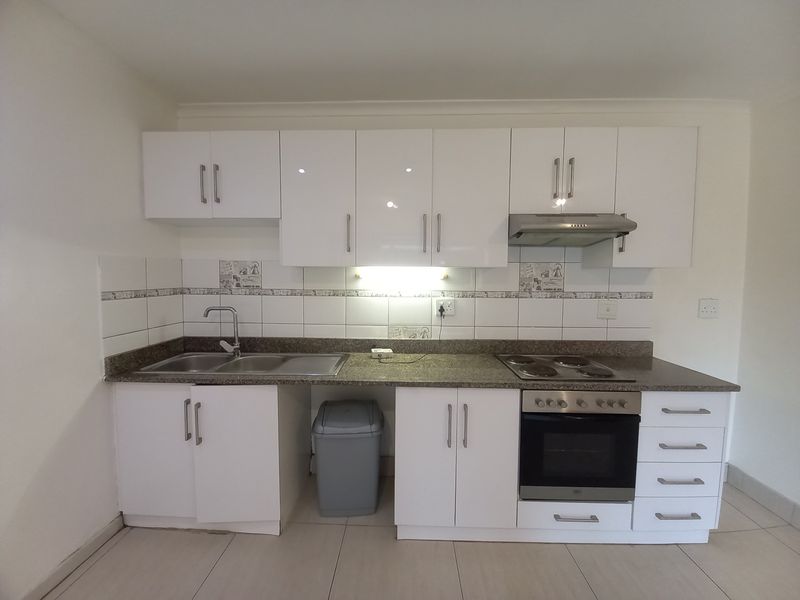 Affordable Modern and Convenient Gateway Apartment - Photo 9