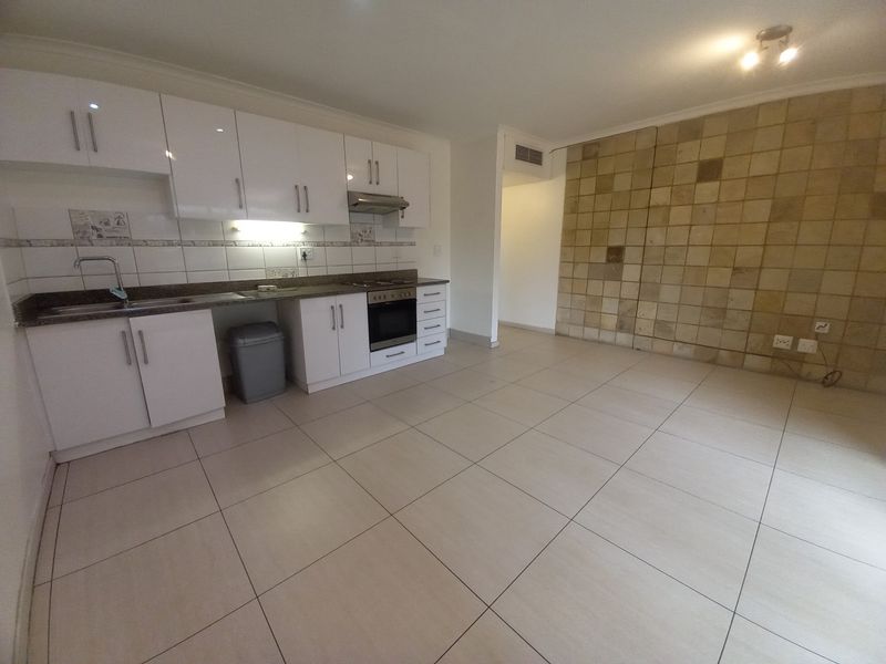 Affordable Modern and Convenient Gateway Apartment - Photo 5