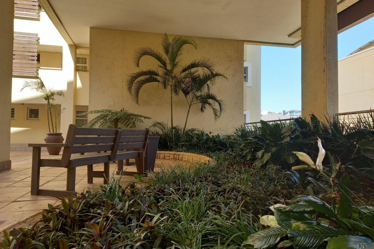 Affordable Modern and Convenient Gateway Apartment - Photo 3