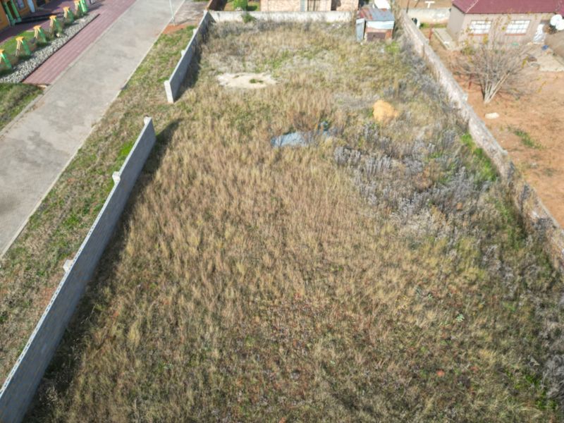 Fully walled residential stand in Meyerton - Photo 1