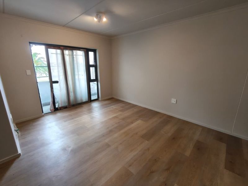Stunning Brand new 2 Bedroom unit - Photo 8