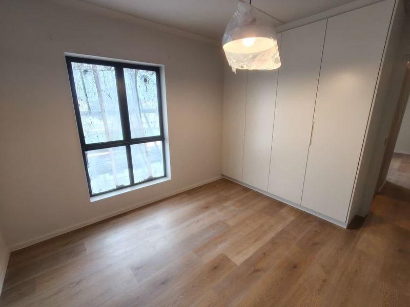 Stunning Brand new 2 Bedroom unit - Photo 9