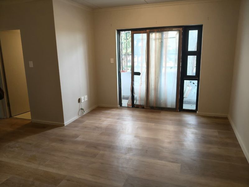 Stunning Brand new 2 Bedroom unit - Photo 7