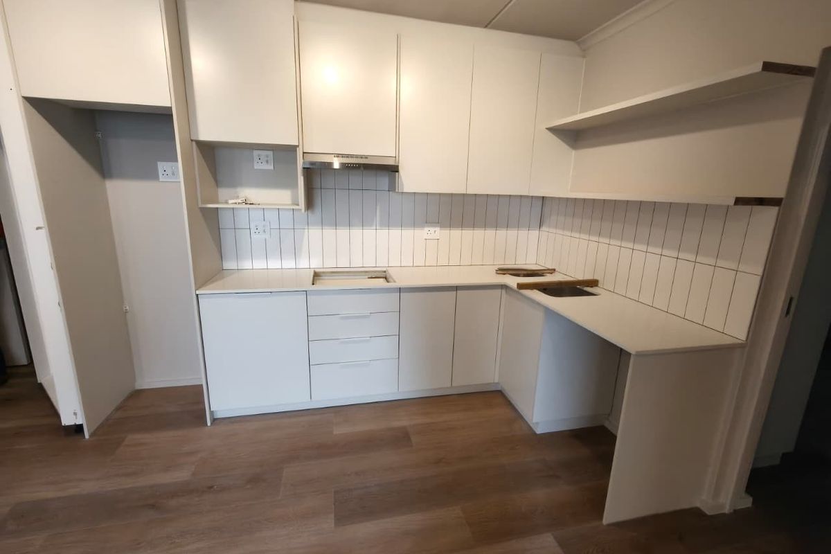 Stunning Brand new 2 Bedroom unit - Photo 4