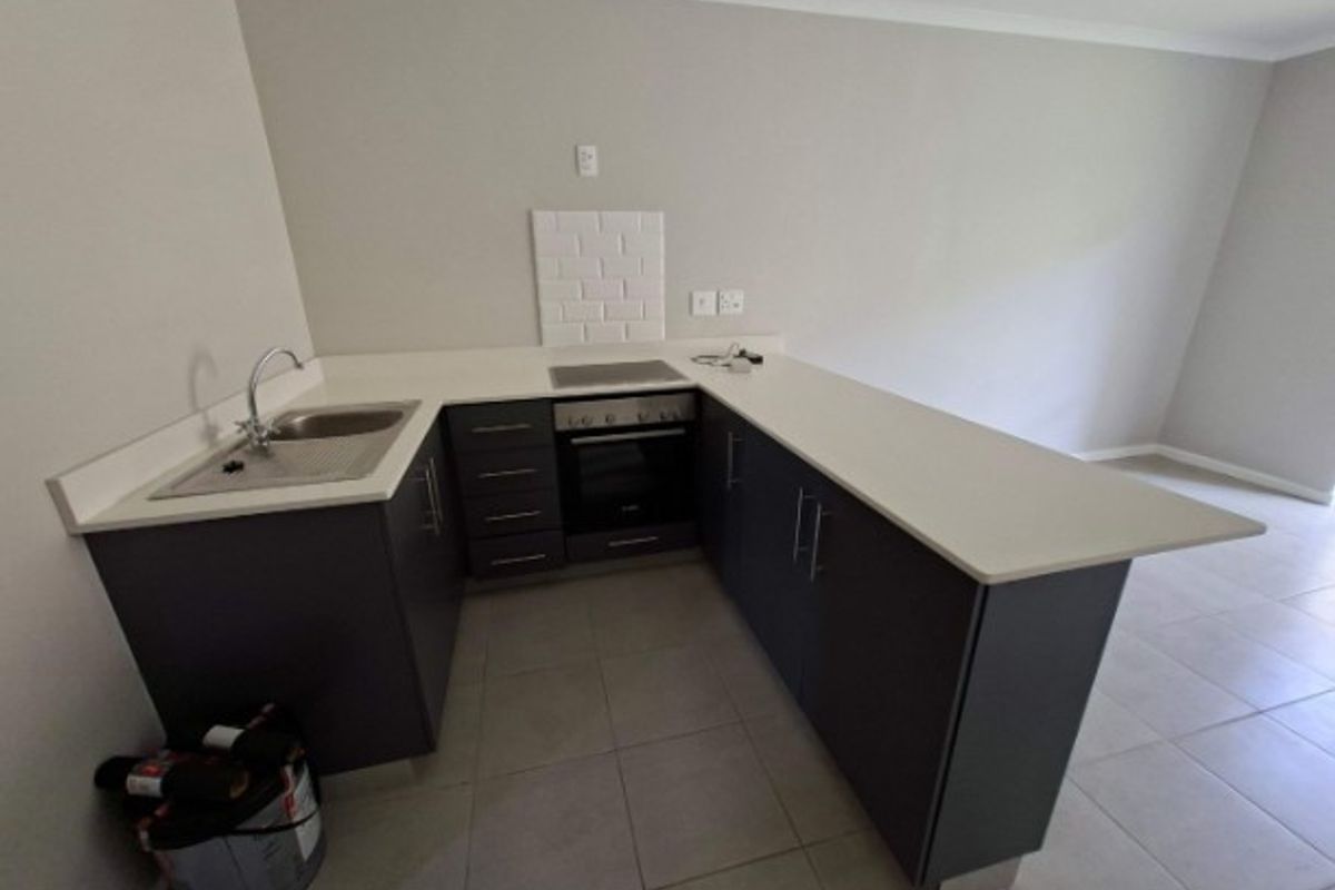 Comfort Living Apartment To Rent in Waterfall, KwaZulu Natal - Photo 3