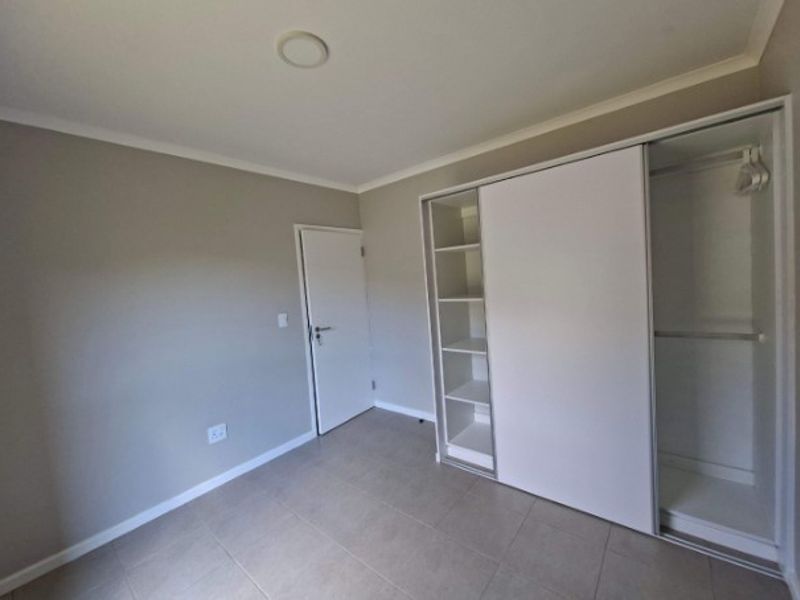 Comfort Living Apartment To Rent in Waterfall, KwaZulu Natal - Photo 5