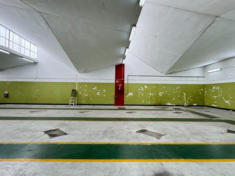 912m2  | Neat and Secure Industrial Unit To Let in Beaconvale, Cape Town - Photo 10