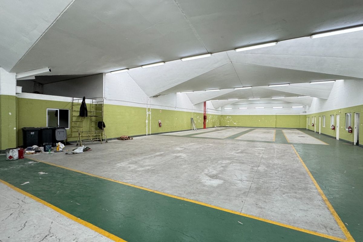 912m2  | Neat and Secure Industrial Unit To Let in Beaconvale, Cape Town - Photo 5