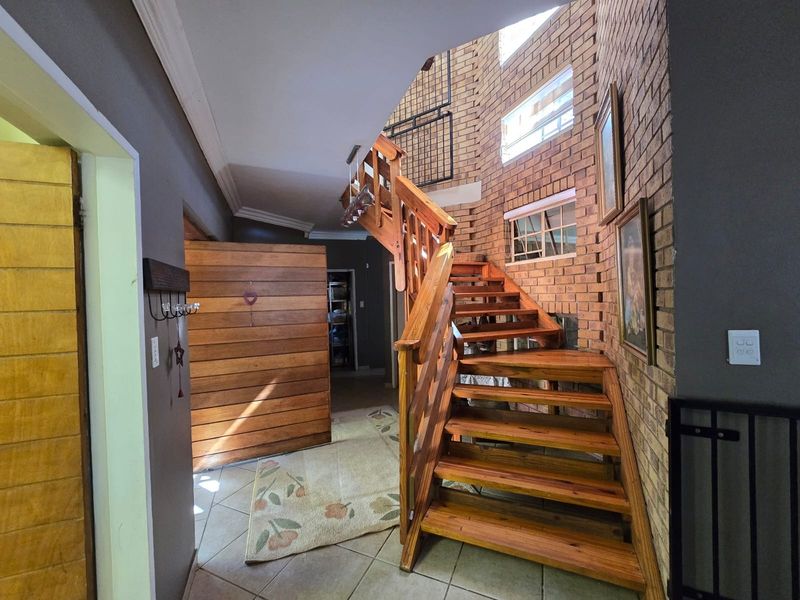 House For Sale in Montana Park, Pretoria - Photo 4