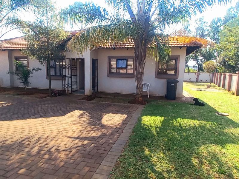 Modern Perfect family home available for sale - Photo 4