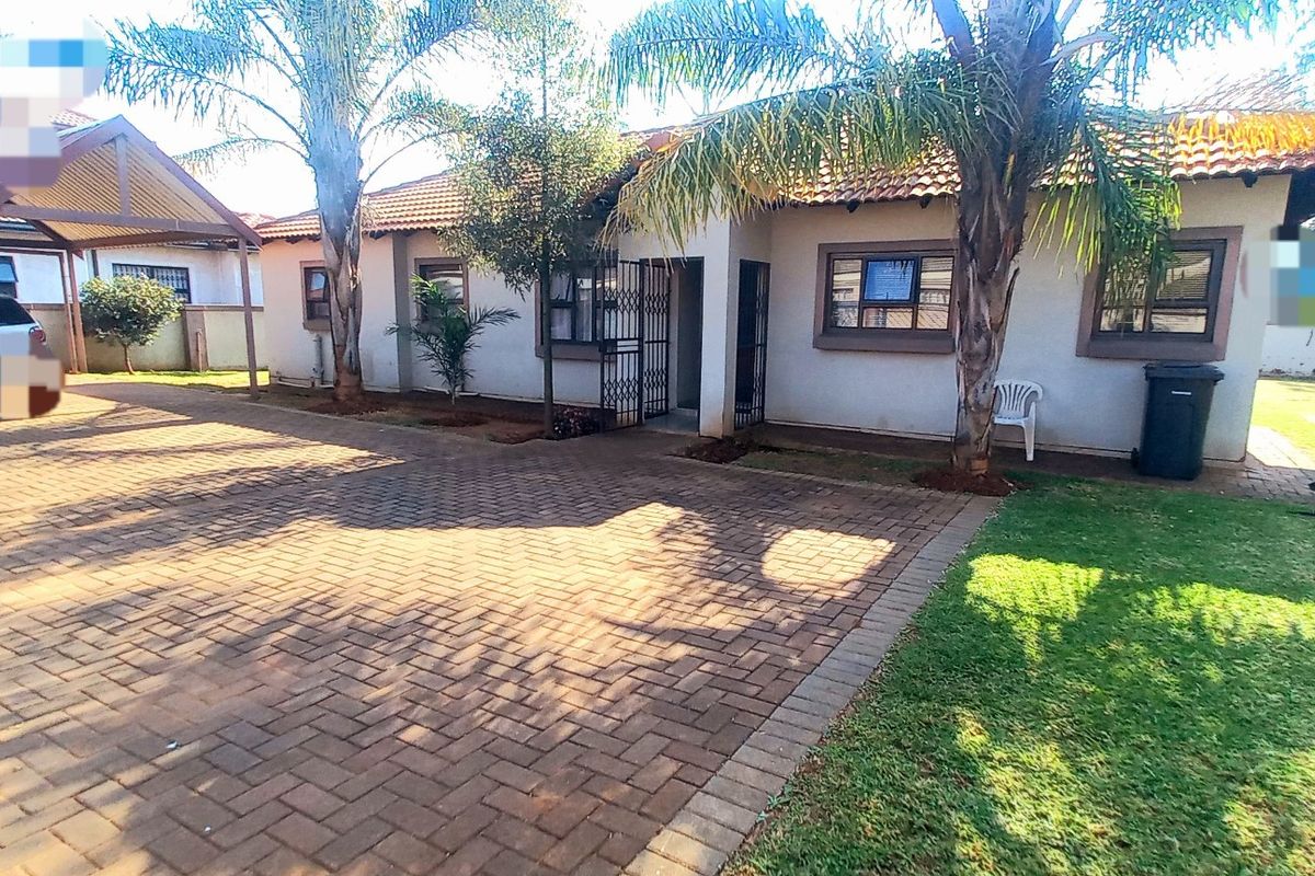 Modern Perfect family home available for sale - Photo 3