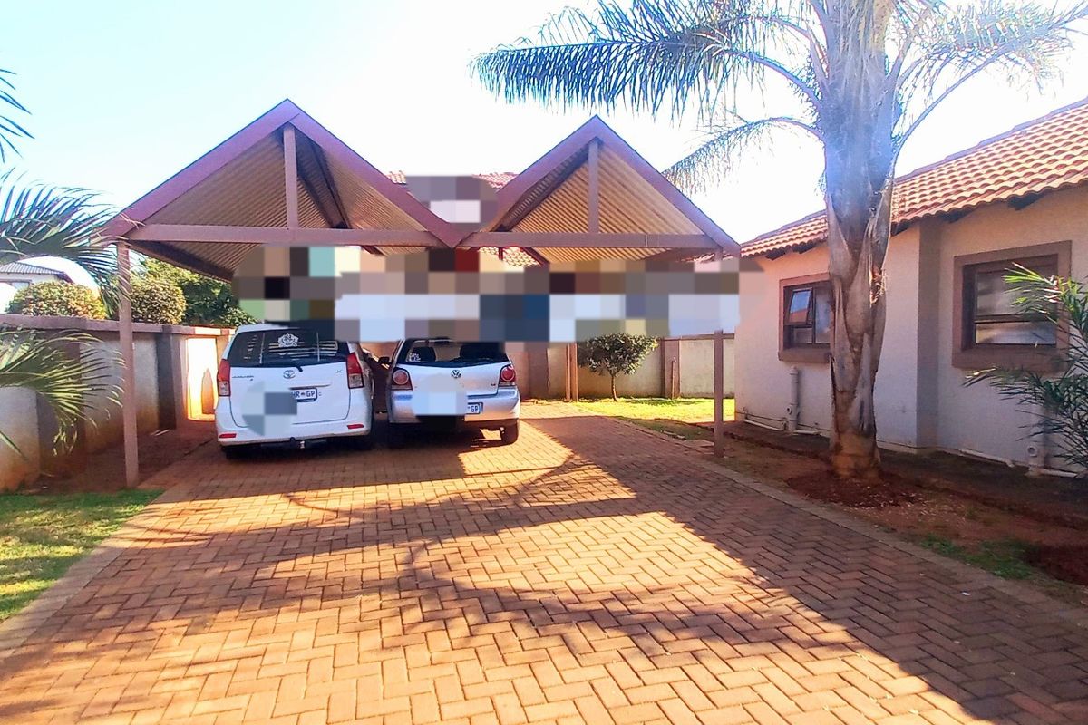 Modern Perfect family home available for sale - Photo 2