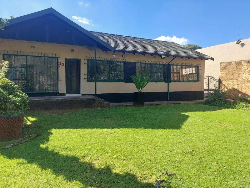 3 Bedroom House To Rent in Witfield, Boksburg - Photo 1
