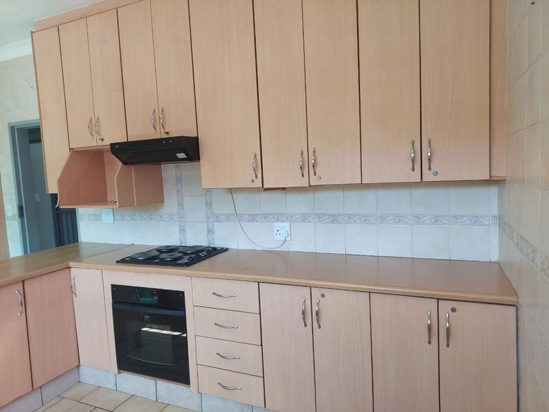 3 Bedroom House To Rent in Witfield, Boksburg - Photo 5