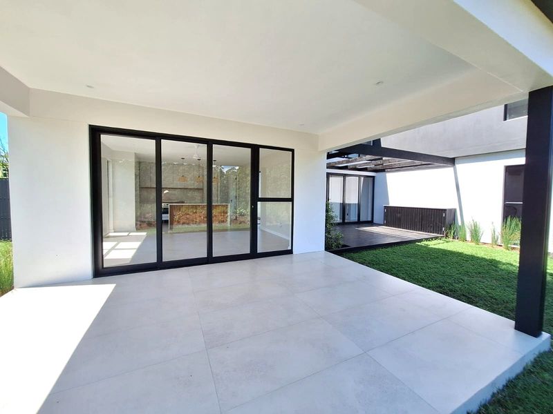4 Bed 4.5 Bath Contemporary Sustainable Home  in Elaleni Coastal Forest Estate - Photo 4
