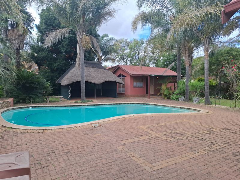 Packed with potential - priced to sell fast! - Photo 7