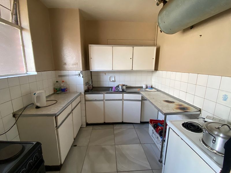 Bargained Property for Sale in Sunnyside. - Photo 2