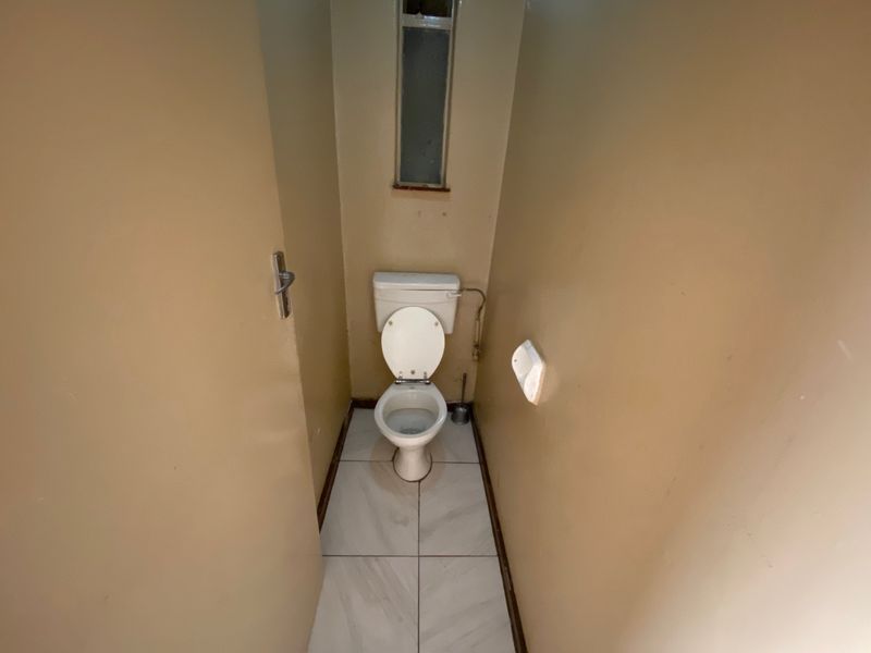 Bargained Property for Sale in Sunnyside. - Photo 8