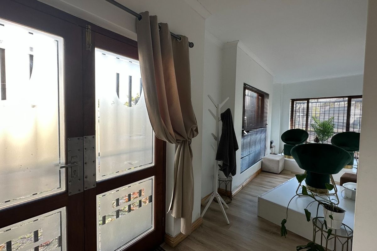 Office For Sale in Stellenbosch Central, Stellenbosch - Photo 3