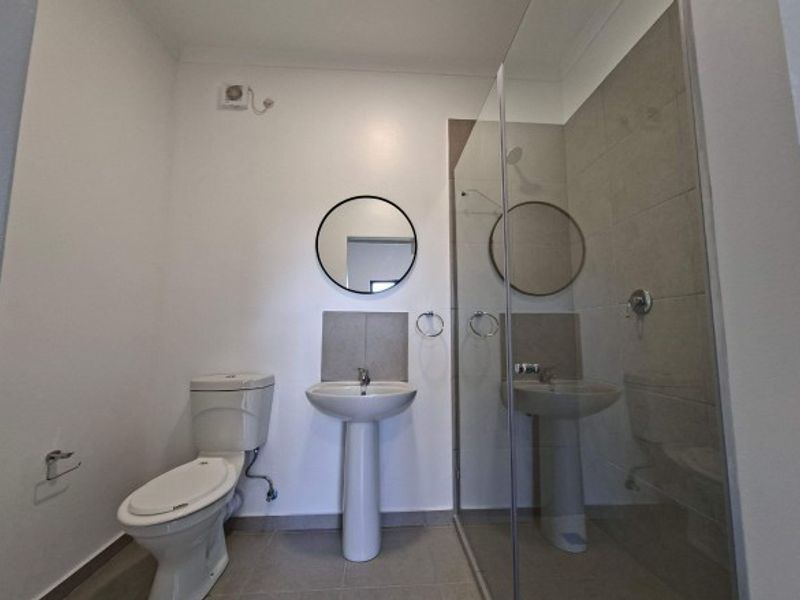 Newly Built Apartment To Rent in Waterfall,  KwaZulu Natal - Photo 8