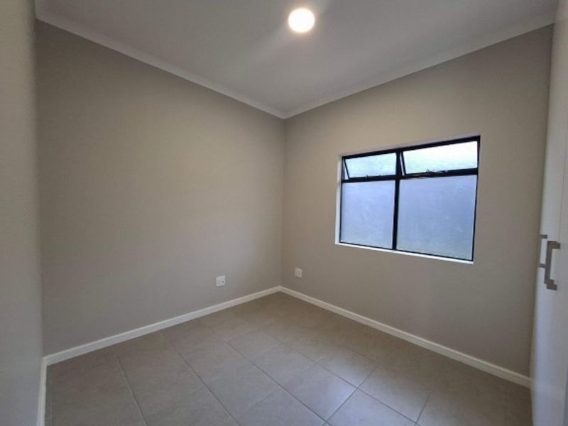 Newly Built Apartment To Rent in Waterfall,  KwaZulu Natal - Photo 3