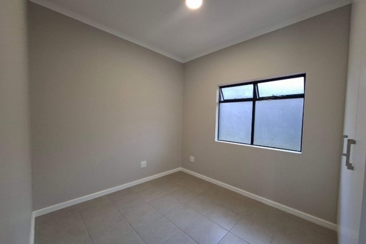 Newly Built Apartment To Rent in Waterfall,  KwaZulu Natal - Photo 3