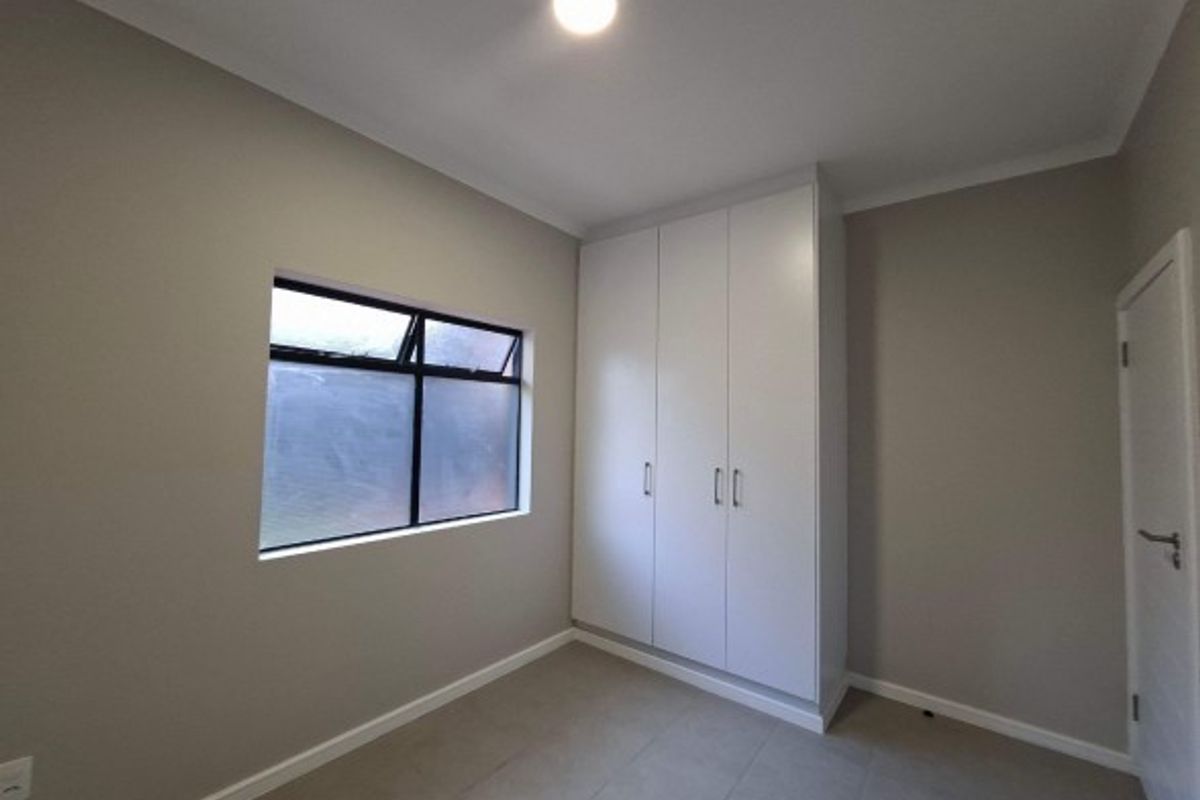 Newly Built Apartment To Rent in Waterfall,  KwaZulu Natal - Photo 4